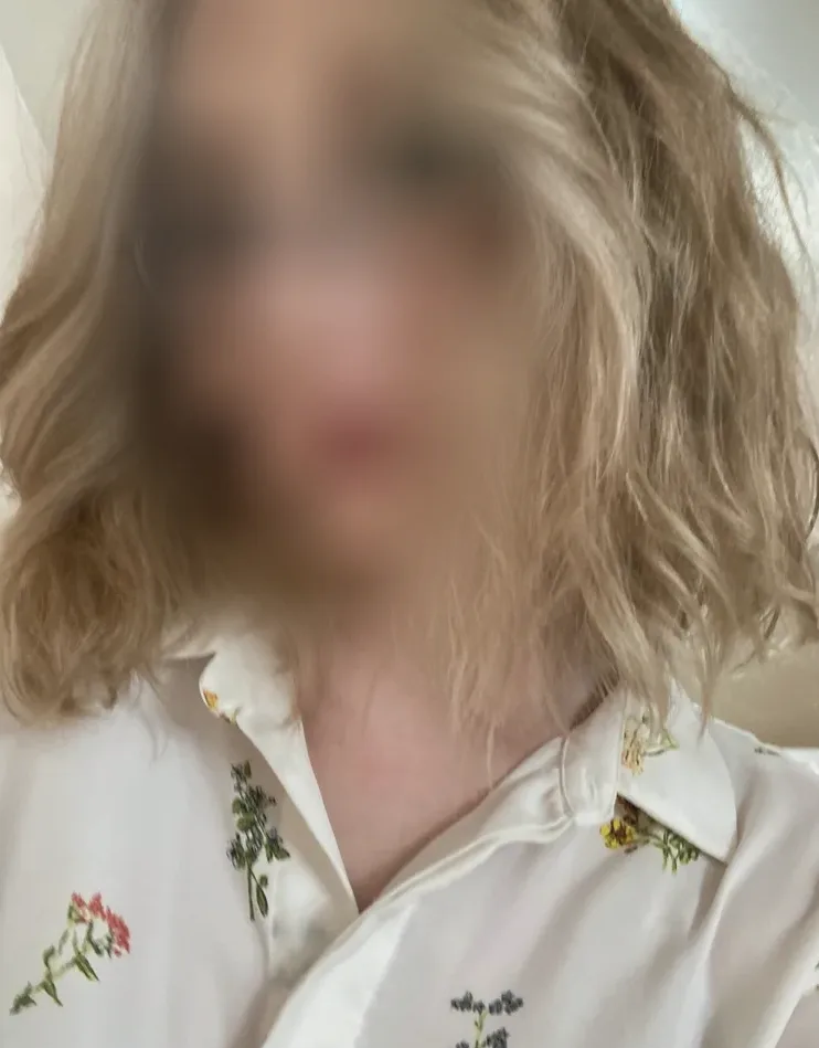 Erin, 33
