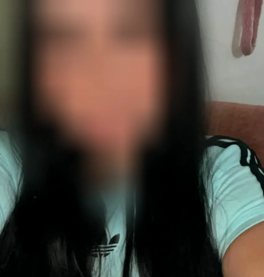 Kayleigh, 25