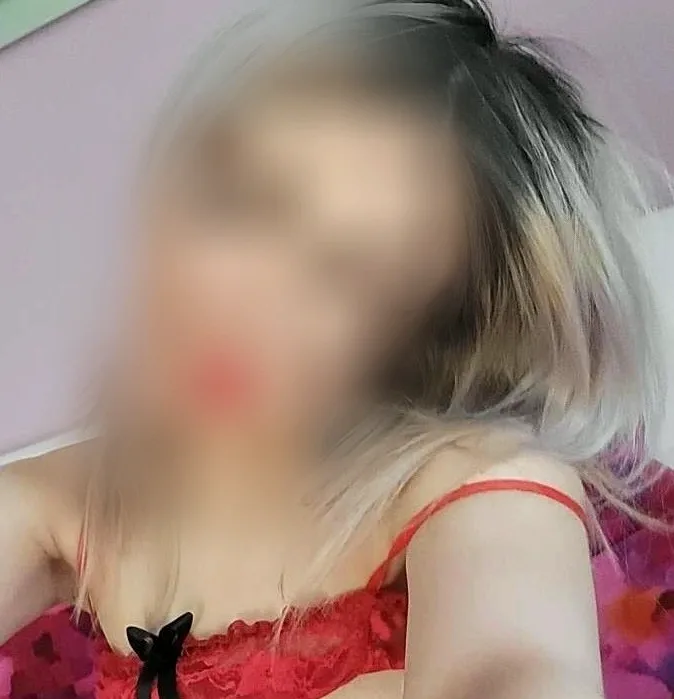 Lucy, 21